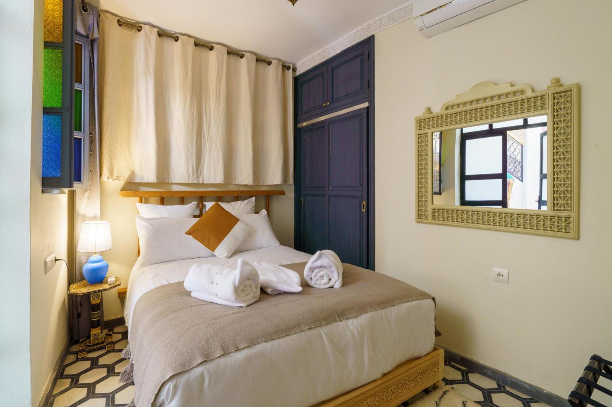 Riad 4 Chambres - Piscine & Petit Dejeuner Gratuit - Wifi Fibre Optique Marrakesh Eksteriør billede
