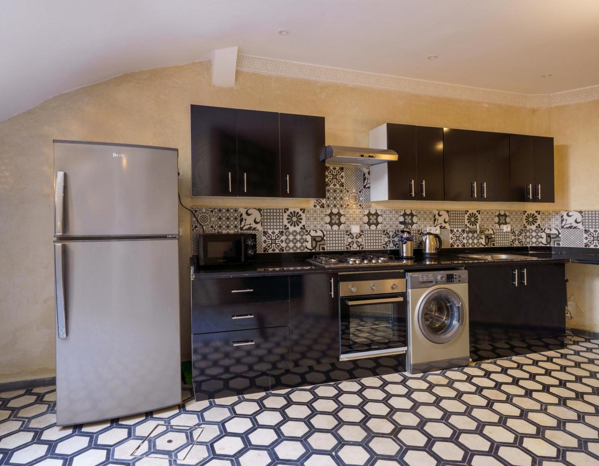 Riad 4 Chambres - Piscine & Petit Dejeuner Gratuit - Wifi Fibre Optique Marrakesh Eksteriør billede