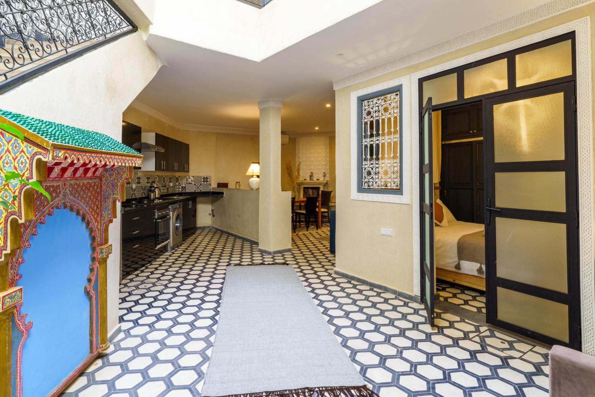 Riad 4 Chambres - Piscine & Petit Dejeuner Gratuit - Wifi Fibre Optique Marrakesh Eksteriør billede